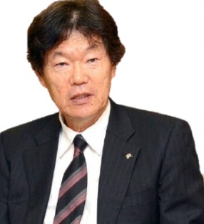 富吉賢太郎氏
